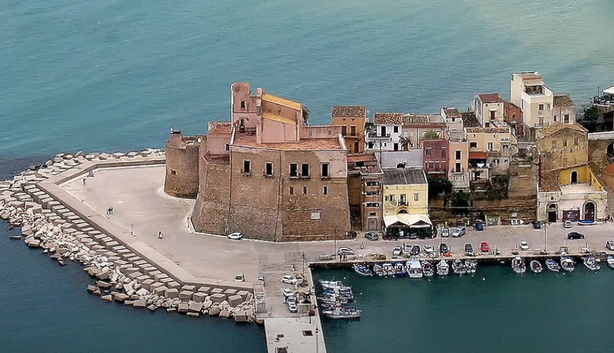 Castellammare del Golfo: the authentic heart of Western Sicily