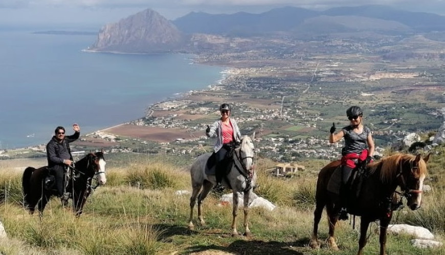 Aktivitäten und Sport auf Sizilien: Nervenkitzel zwischen Meer, Land und Himmel