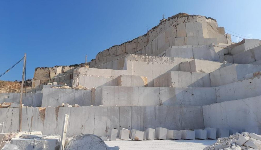 Custonaci Quarries: a One-Day Tourist Guide