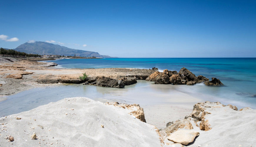 Custonaci un tesoro di borgo - Custonaci... Benvenuti in un viaggio unico tra natura, arte, storia, devozione e enogastronomia.