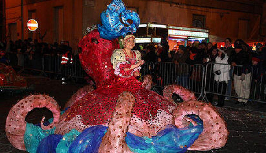 Vivi il Carnevale di Misterbianco: itinerari di 1, 3 e 5 giorni in Sicilia orientale