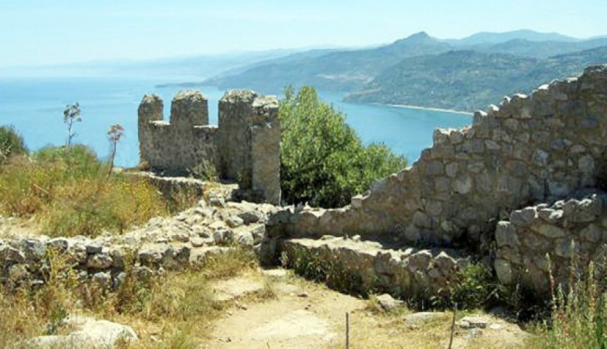 Tra pietra, storia e leggenda: un viaggio nei castelli più suggestivi della Sicilia