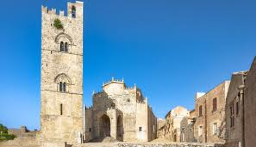 Christmas in Erice: Tradition, Nativity Scenes, and Markets