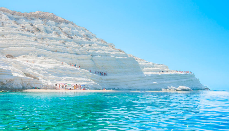 Scala dei Turchi w Agrigento: biała klifowa formacja, symbol Sycylii