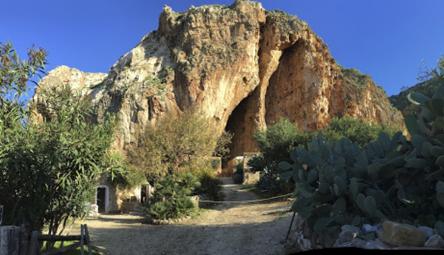 Custonaci un tesoro di borgo - Custonaci... Benvenuti in un viaggio unico tra natura, arte, storia, devozione e enogastronomia.