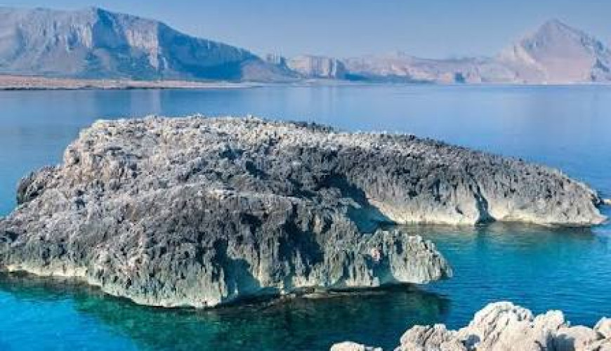 Wspinaczka w San Vito Lo Capo i Custonaci: emocje między skałami a morzem