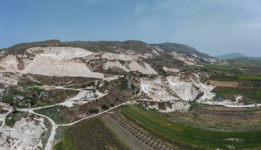 Custonaci Quarries: a One-Day Tourist Guide