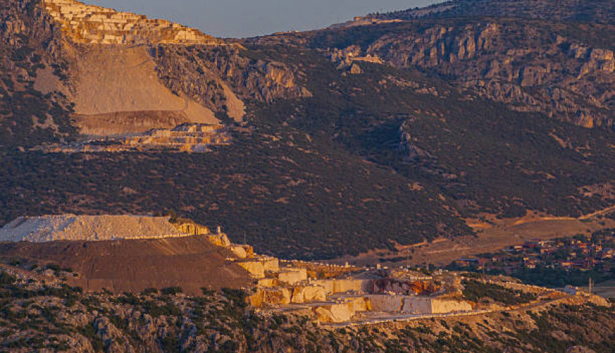 Custonaci Quarries: a One-Day Tourist Guide