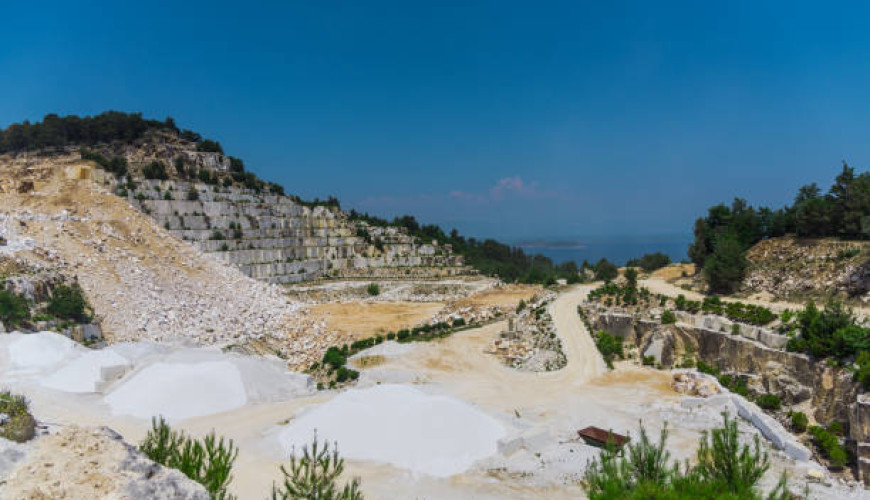 Custonaci Quarries: a One-Day Tourist Guide