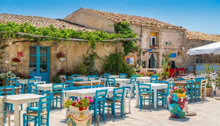 Marzamemi: il borgo marinaro dove il mare racconta la storia