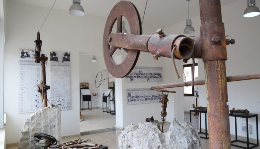 Custonaci Quarries: a One-Day Tourist Guide