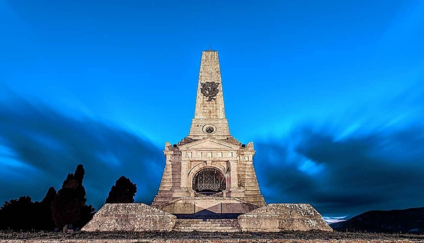 Pomnik i Muzeum Pianto Romano oraz okolice: trasa zwiedzania na 1, 3, 5 i 7 dni