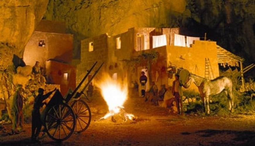 Natale nei centri storici: tra presepi, mercatini e sapori della tradizione