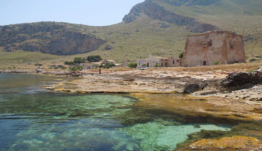 Custonaci un tesoro di borgo - Custonaci... Benvenuti in un viaggio unico tra natura, arte, storia, devozione e enogastronomia.